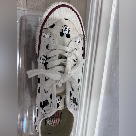 MOA Master of Arts Mickey Mouse sneaker - Picture 2 of 10